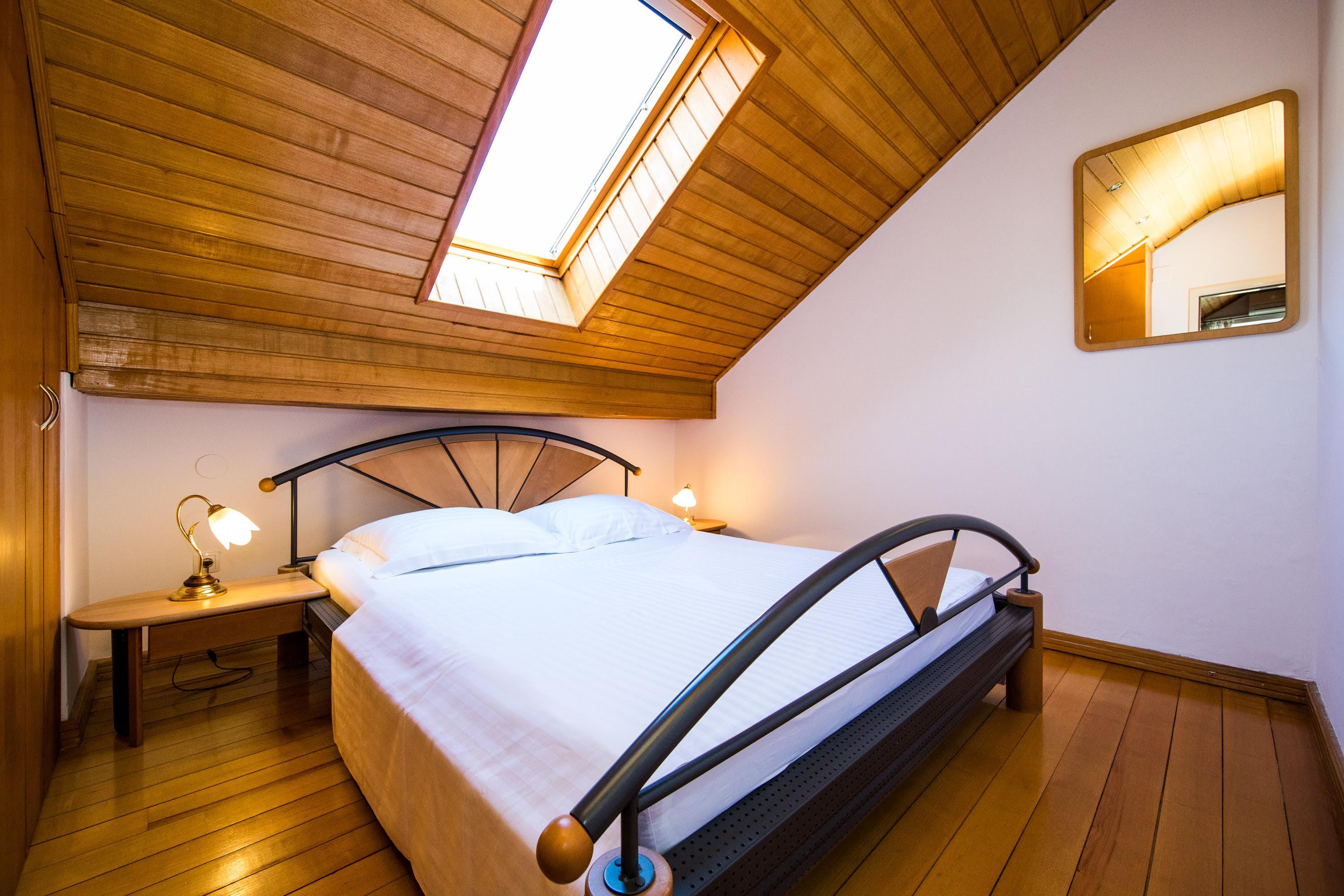 Guest House J&J Затон Екстериор снимка